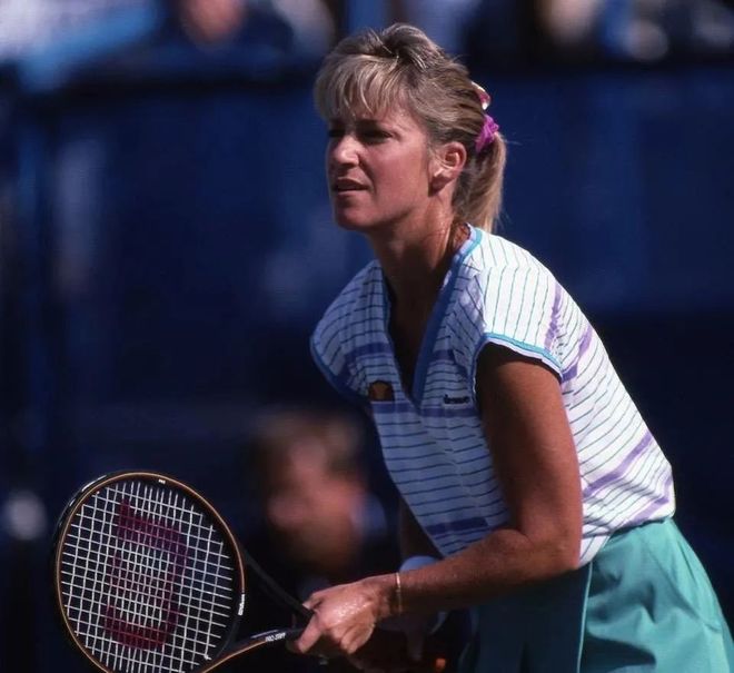 前场攻击手 前场攻击手