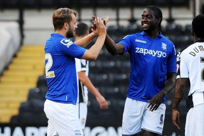 职业发展被 职业发展被